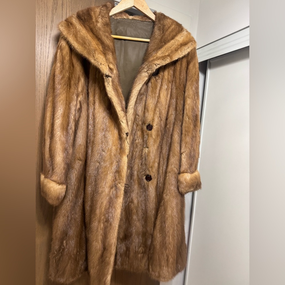 Custom made Mink Fur coat ladies Size 12-14 Jacket with Plush Fur Collar